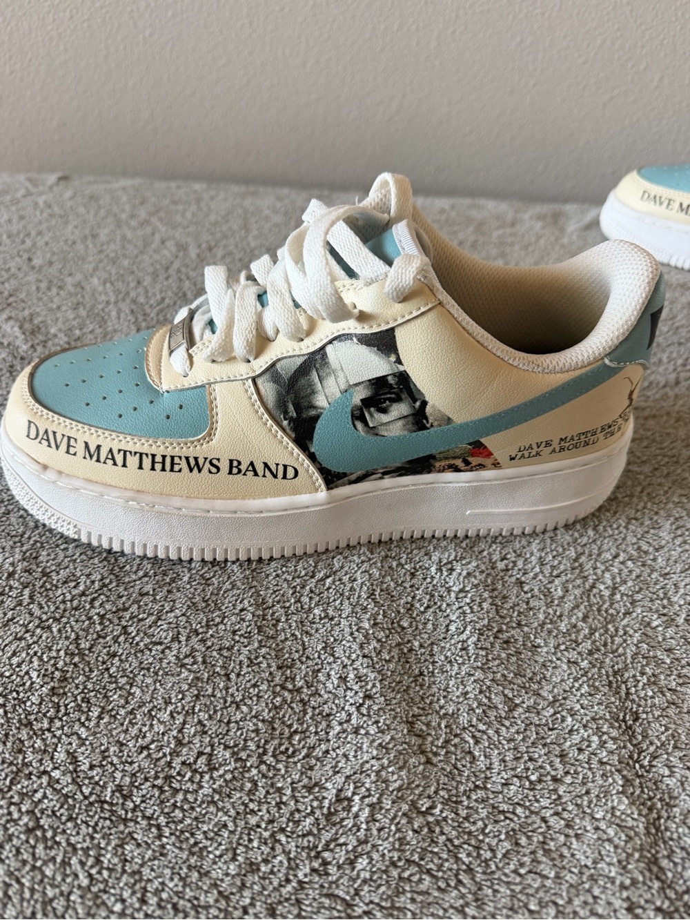 Dave Matthews band tour shoes - Picture 10 of 12